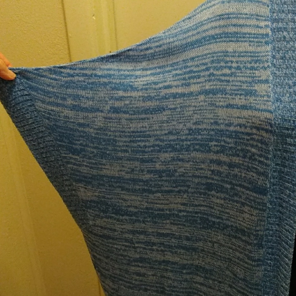 Sweater - Picture 3 of 4